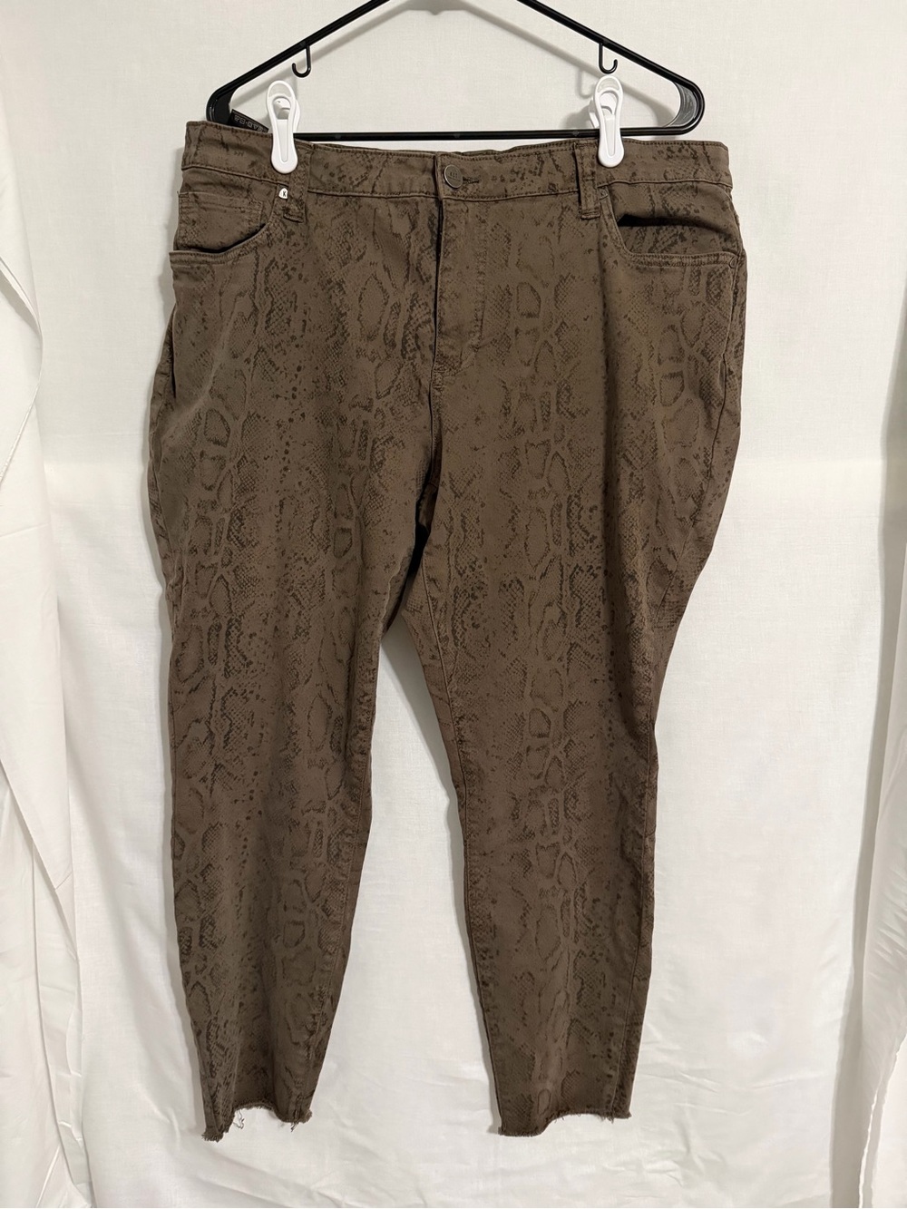 Kut from the kloth snake print jeans 16W
